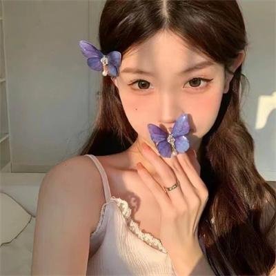 黑月光只想爆红